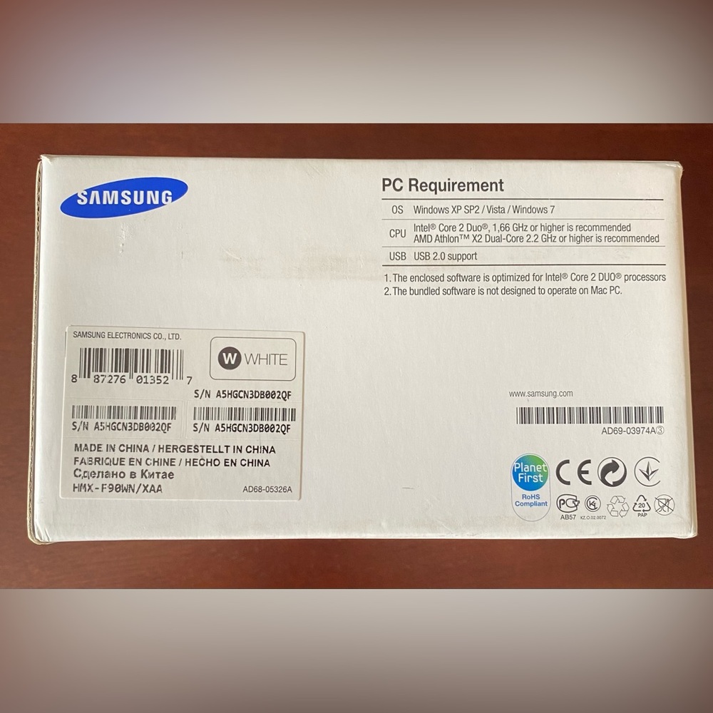 Samsung HMX-F90 HD Camcorder - Picture 5 of 16